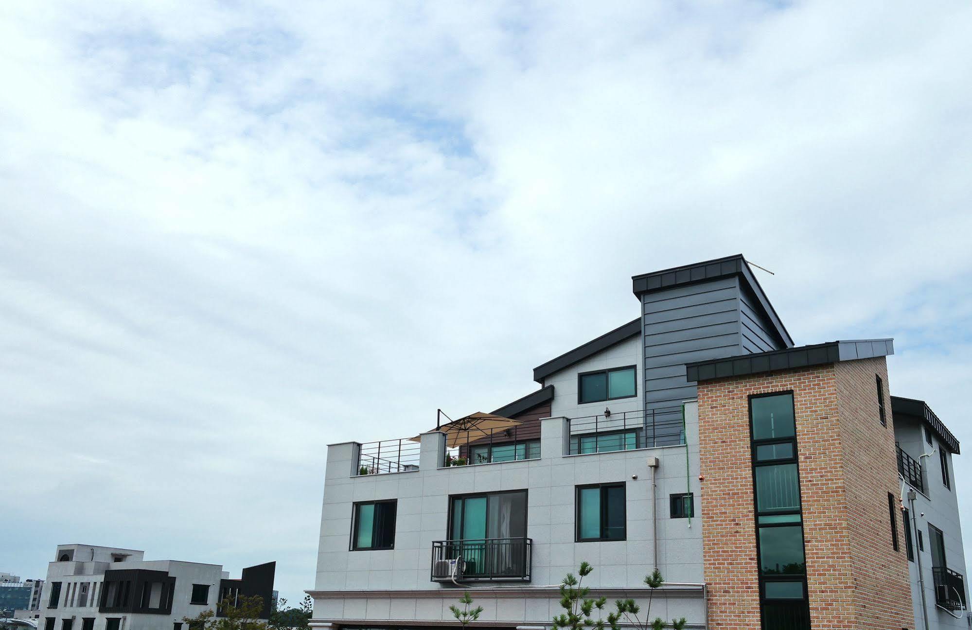 Mr. Kim Guesthouse อินชอน ภายนอก รูปภาพ